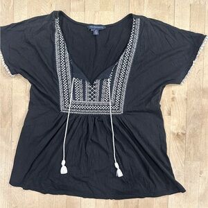 American Eagle Outfitters Black Top with White Detailing